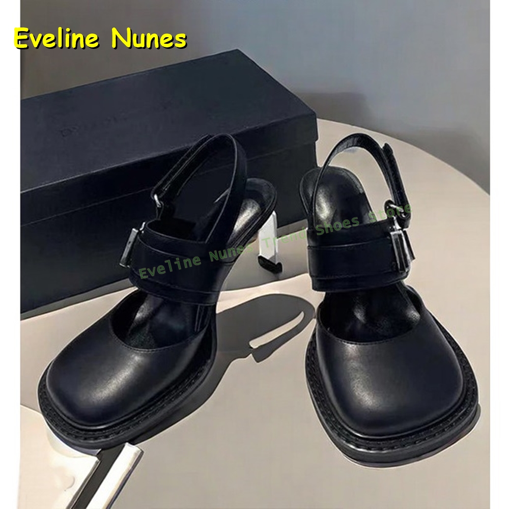 Boots - Sandalias de tacón grueso con correa