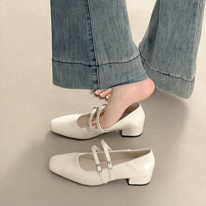 Zapatos Mary Jane plateados de - Heels reseña y precio