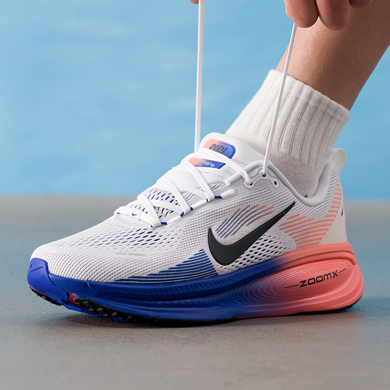 NIKE VOMERO 18 HM6803-114, zap - Lightweight Road Running Shoes reseña y precio